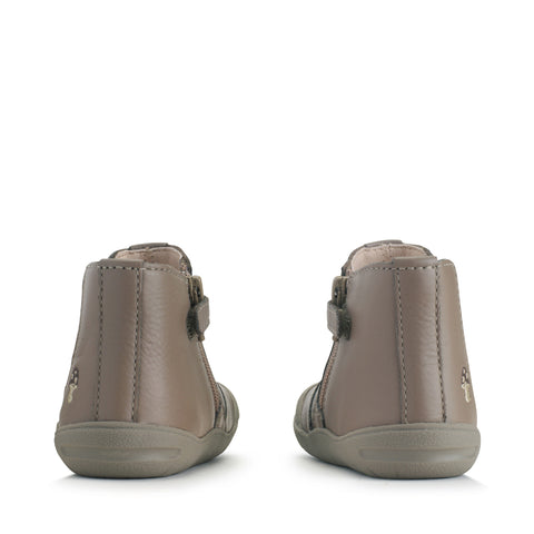 Start Rite First Chelsea Boots in Taupe Leather with Mushroom Motif
