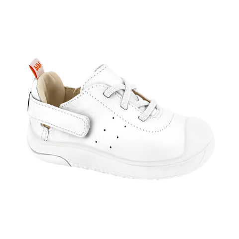 BiBi Prewalker Leather Sneakers in White / First Shoes