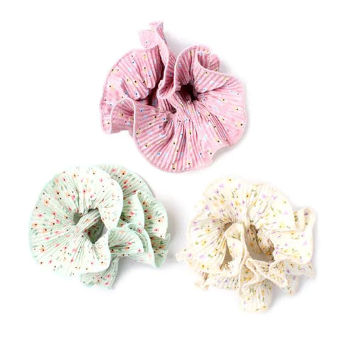 Extra Large - Double Layered Ditsy Floral Print Scrunchie. Dia.14cm