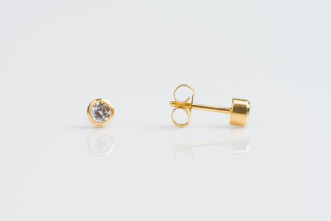 TINY TIPS GOLD PLATED BEZEL 3MM CUBIC ZIRCONIA