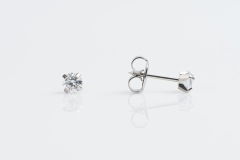TINY TIPS STAINLESS TIFF. 4MM CUBIC ZIRCONIA
